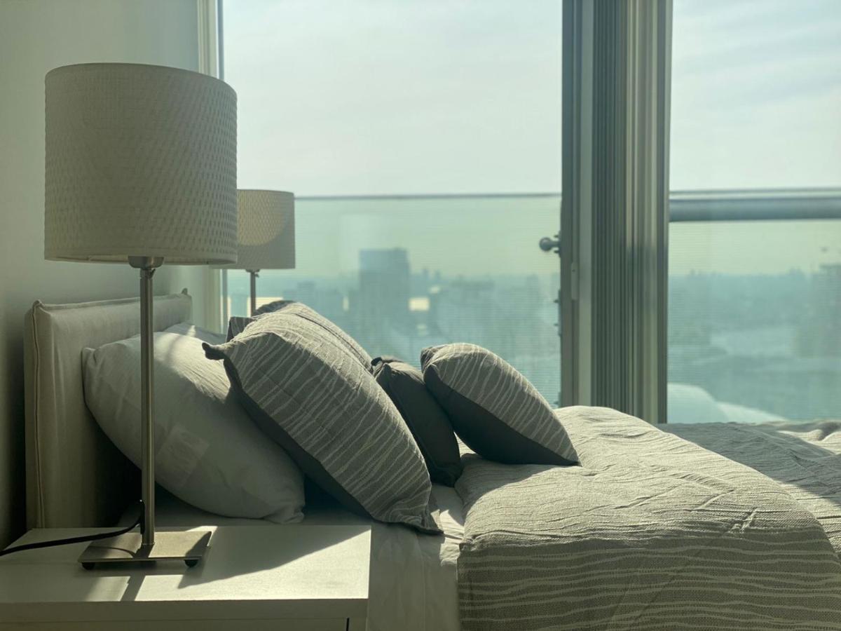Stunning View At Ice Condos Toronto Exterior photo